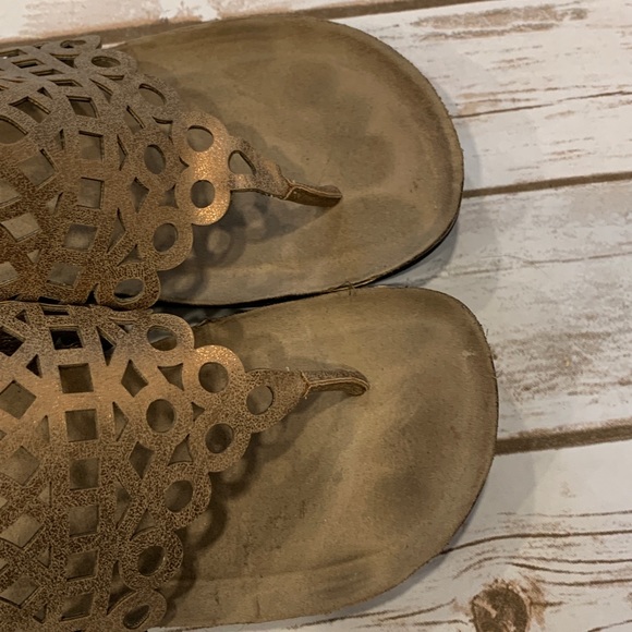 Axxiom Slip On Sandals Bronze Color - Picture 3 of 7